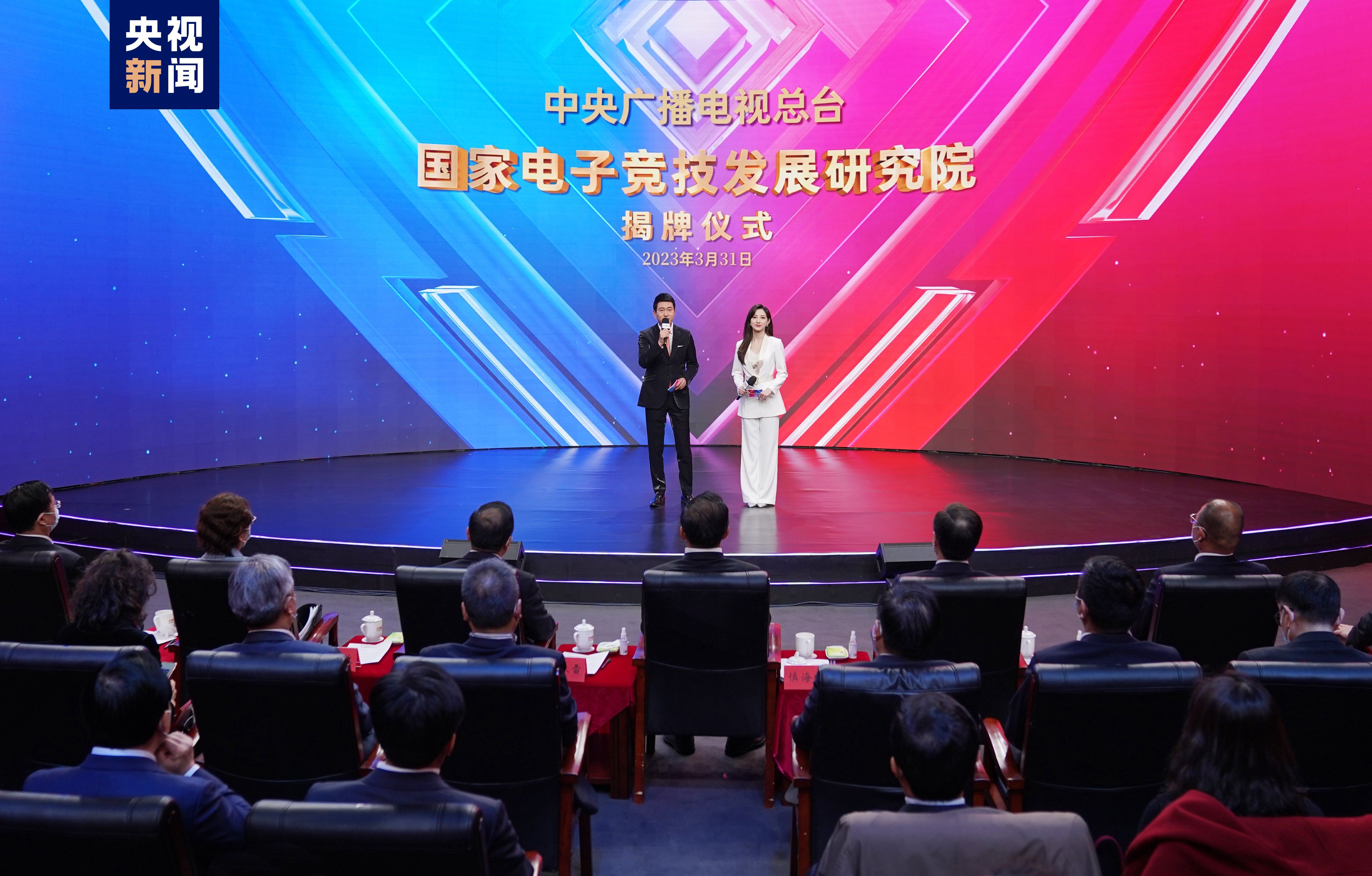 打网球拍面向下的原因